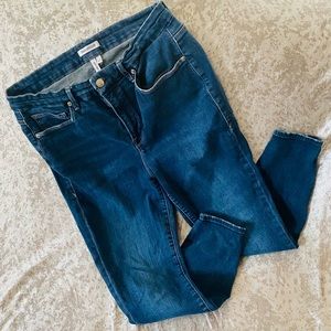 Good American Good Legs Crop Jeans Size 16
